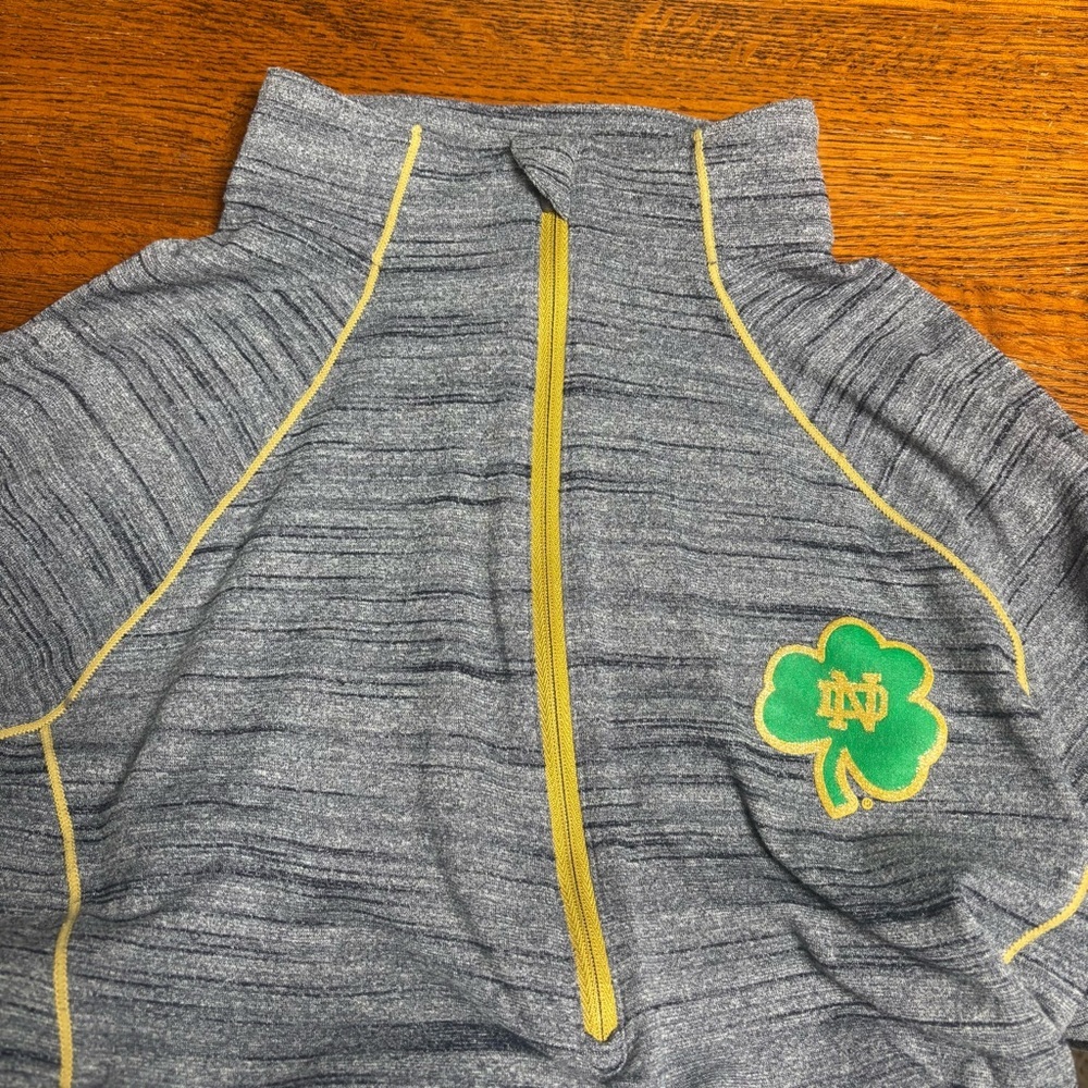 Under Armour Women’s L Gray 1/4 Zip Performance Pullover w/ Notre Dame Logo - Picture 4 of 12